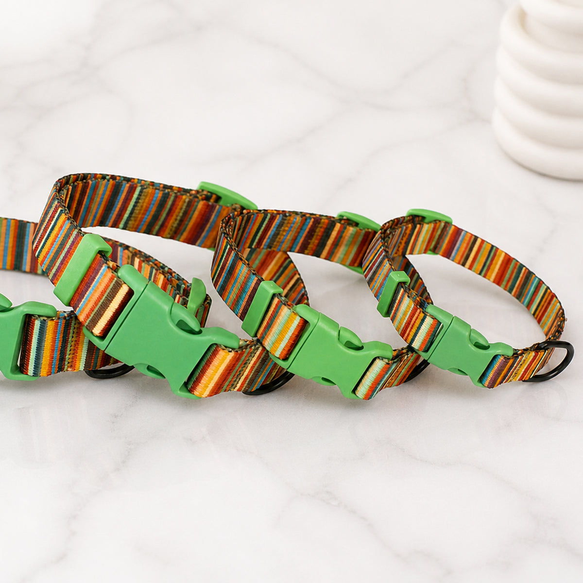 Personalized lightweight dog collar with retro stripe – side view