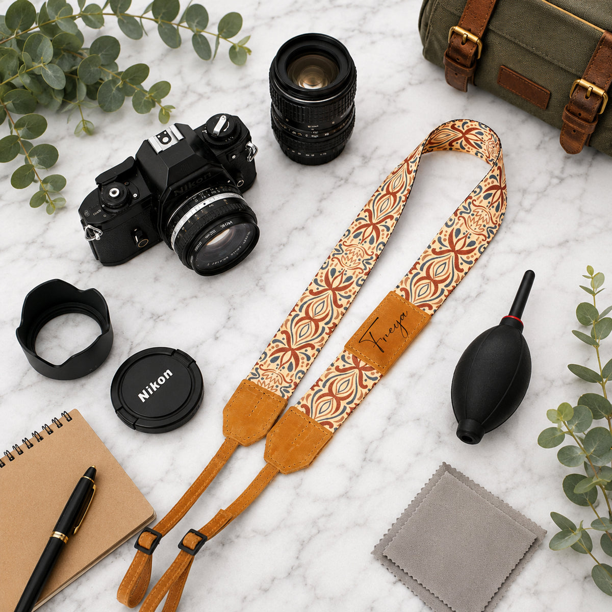 Artisan Explorer camera strap – pattern variant #2 close-up