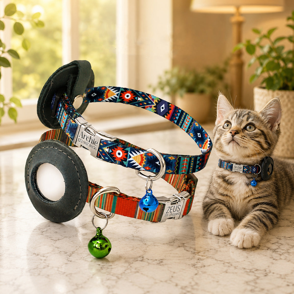 Personalized AirTag cat collar – size comparison